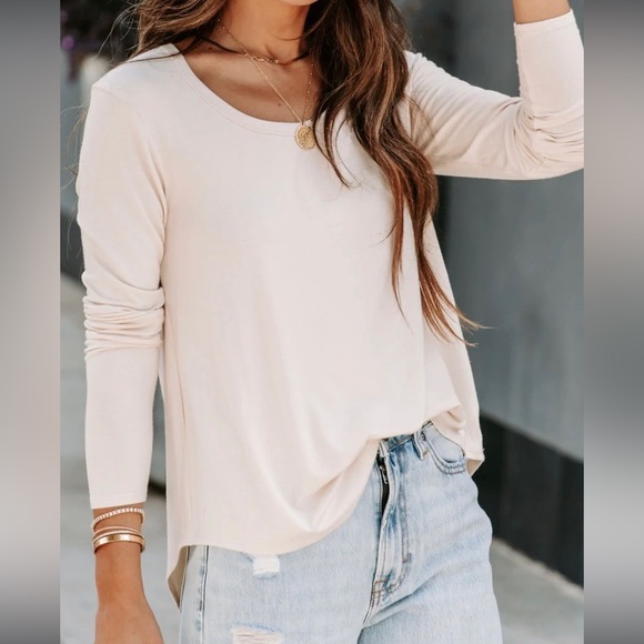 Vici Women’s Scoop neck Top - Picture 2 of 11